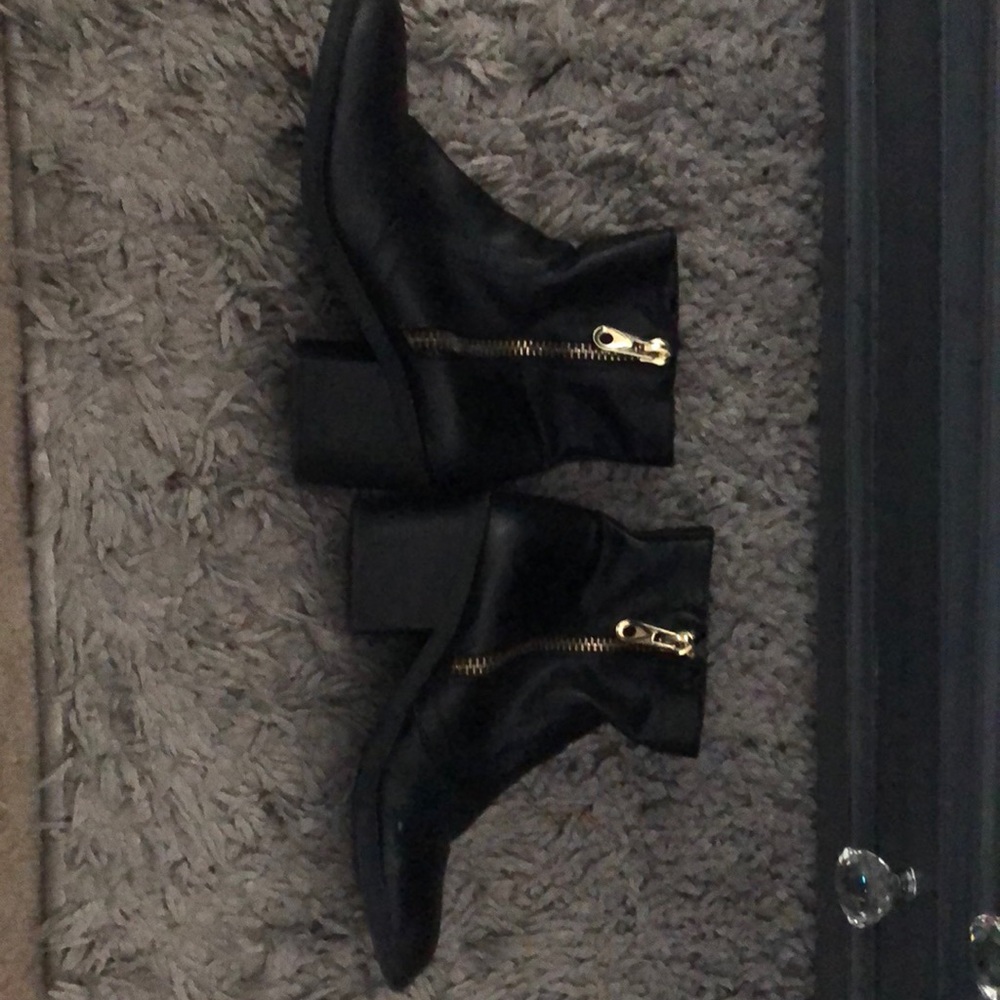 Guess boots!